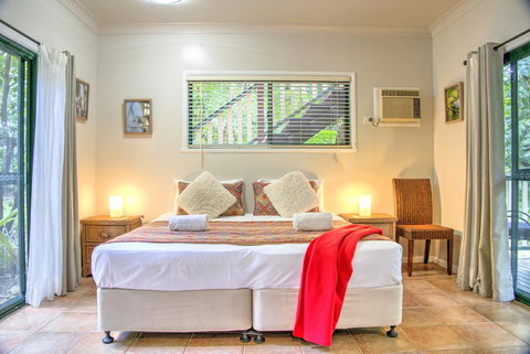 Red Mill House In Daintree - Hotel Accommodation 3