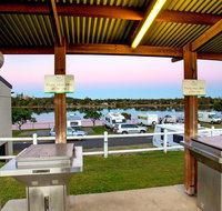 Reflections Holiday Parks Shaws Bay - Hotel Accommodation