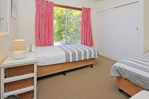 REST ASHORE At MOLLYMOOK - Hotel Accommodation 3