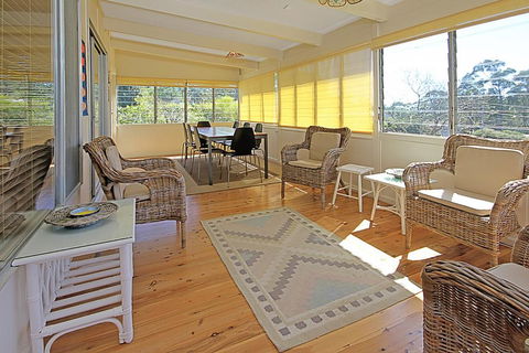 REST ASHORE At MOLLYMOOK - Hotel Accommodation 1