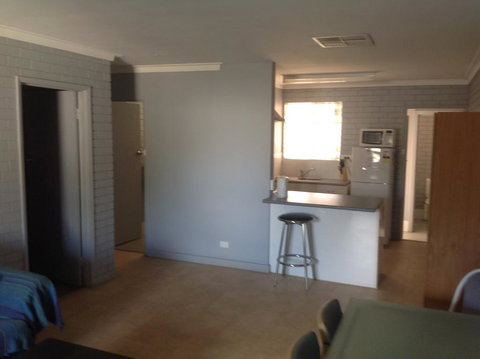 Rhodeside Lodge - Hotel Accommodation 1