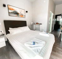 Richmond Midway Motel - Hotel Accommodation