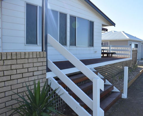 Rising Tide Beach House - Hotel Accommodation 1