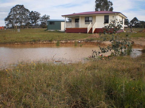 River Downs Cottage - Hotel Accommodation 2