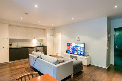 RIVERSIDE RICHMOND LARGE 1 BEDROOM POOLPARKINGNETFLIX - Hotel Accommodation 1