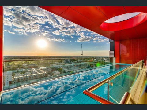 RNR Serviced Apartments Adelaide - Grote St. - Hotel Accommodation 0