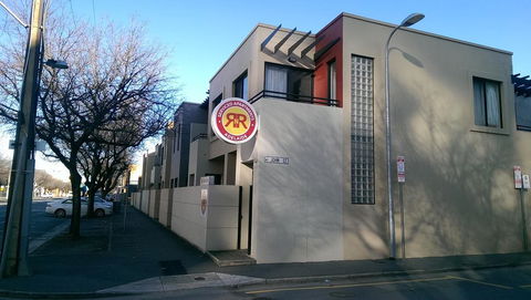 RNR Serviced Apartments Adelaide - Sturt St - Hotel Accommodation 1