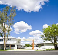 Roma Central Motel - Hotel Accommodation