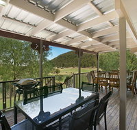 Rosa Estate in Broke - Two 3br House in walking distance to Cellar Doors - Hotel Accommodation