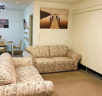 Rosanna Jewel Up to 4ppl with 2 BedroomParking - Hotel Accommodation