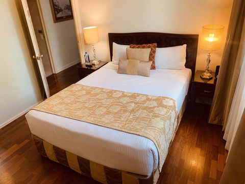 Royal Albert Hotel - Hotel Accommodation 2
