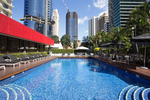 Royal On The Park - Hotel Accommodation 0