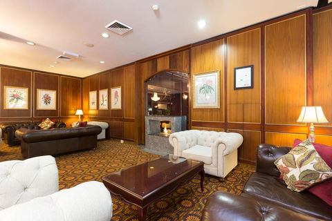 Royal On The Park - Hotel Accommodation 2