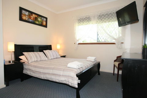 Safety Bay Guest House - Hotel Accommodation 1
