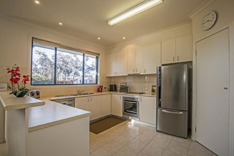 Sails On Chapel Cowes + WiFi - Hotel Accommodation 3