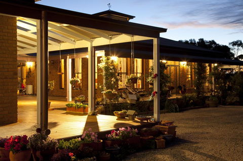 Sanctuary@Waratah - Hotel Accommodation 3