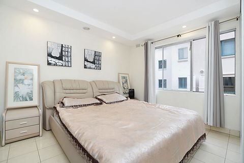 Sandhurst, Unit 2 - Hotel Accommodation 3