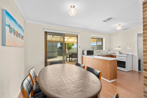 Sandpiper Aldinga Beach - Hotel Accommodation 2