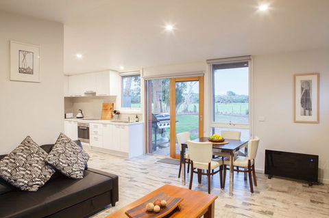 Sandy Point Hideaway - Hotel Accommodation 0