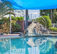 Sapphire Palms Motel - Hotel Accommodation