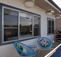 Scotts Head Beach Bunker - Hotel Accommodation