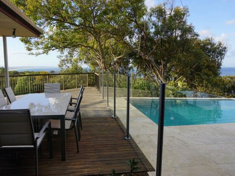 Scribbly Gums - Rainbow Beach, Ocean-front Spacious Home With Pool - Hotel Accommodation 0