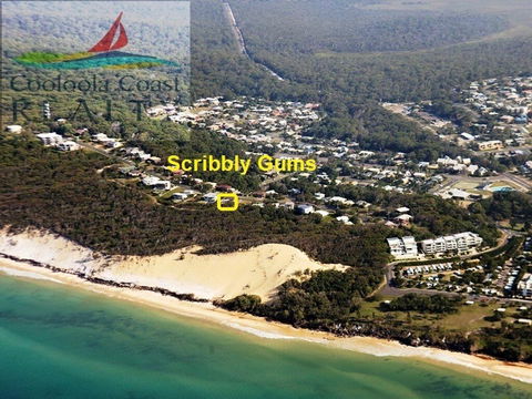 Scribbly Gums - Rainbow Beach, Ocean-front Spacious Home With Pool - Hotel Accommodation 2
