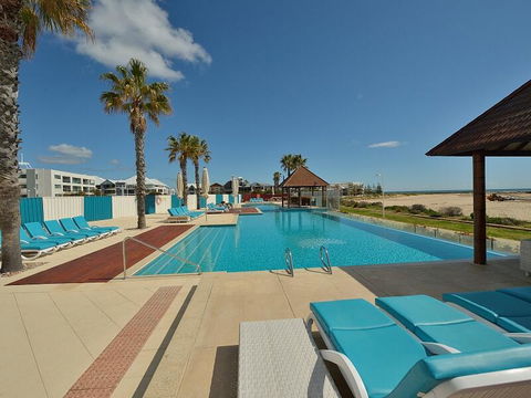 Sea Side 110 - Hotel Accommodation 3