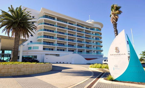 Sea Side 411 - Hotel Accommodation 1