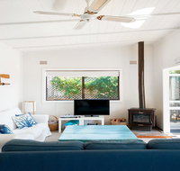 Sea Urchin, 9 Sandy Point Road - Hotel Accommodation