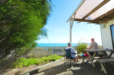 Sea Vu Caravan Park - Hotel Accommodation 1