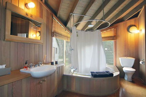 Seadog - Hotel Accommodation 3