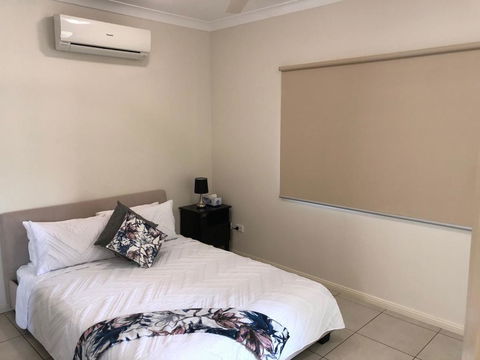 Secure 2 Bed Unit In Gray - Close Palmerston City - Hotel Accommodation 1