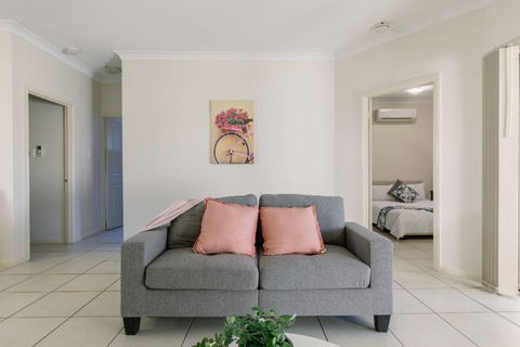 Secure 2 Bed Unit In Gray - Close Palmerston City - Hotel Accommodation 3