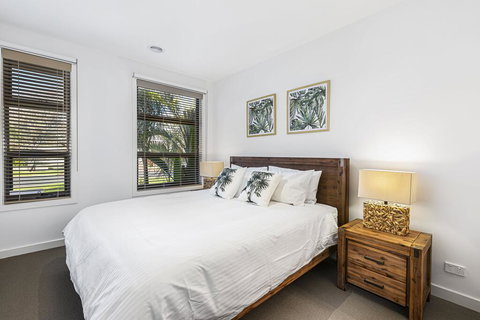 Serenity On Seaview Boutique Retreat With Pool By The Beach - Hotel Accommodation 2