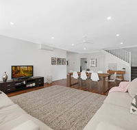 Shelly Beach Family Hideaway - Pool Beach Golf - Hotel Accommodation