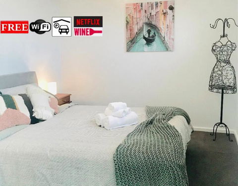 Sherrard Place - Hotel Accommodation 2