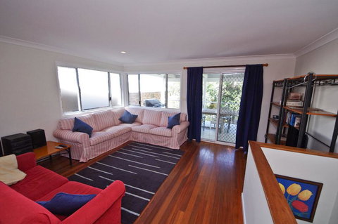 Shiloh Holiday House, 14 East Street - Hotel Accommodation 2