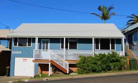 Shiloh Holiday House, 14 East Street - Hotel Accommodation 1