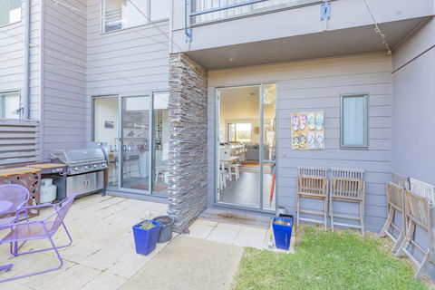 Shore To Relax - Family Or Corporate Bookings Only - Hotel Accommodation 2