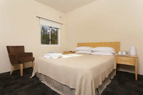 Shortland Budget Accommodation - Hotel Accommodation 0