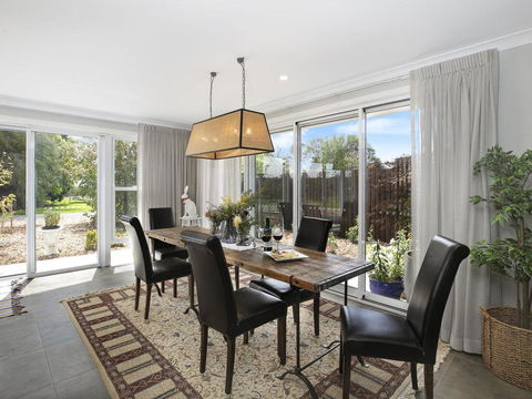 Silky Oak Villa - Spacious & Beautifully Decorated - Hotel Accommodation 2