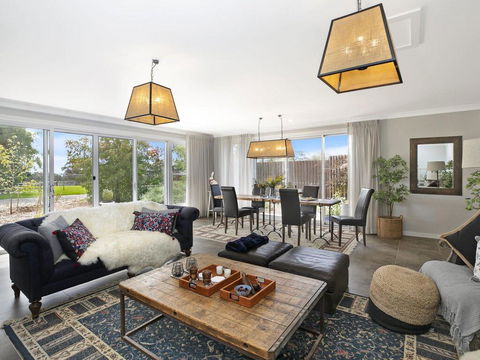 Silky Oak Villa - Spacious & Beautifully Decorated - Hotel Accommodation 1