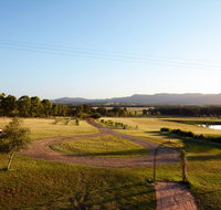 Silver Springs 4br Cottage with Wifi Views Olives and Space . Fireplace Views Olives and Space - Hotel Accommodation