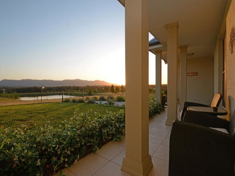 Silver Springs Estate 4br House + 6br House With Wifi, Pool. Fireplace, Views, Olives And Space - Hotel Accommodation 1