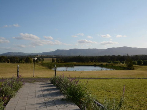 Silver Springs Estate 4br House + 6br House With Wifi, Pool. Fireplace, Views, Olives And Space - Hotel Accommodation 2