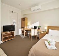 Single Room w/ Private Bathroom in Brunswick - Hotel Accommodation
