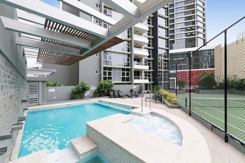 SK2 - 3BR With Pool Gym Steam Room In Story Bridge - Hotel Accommodation 1