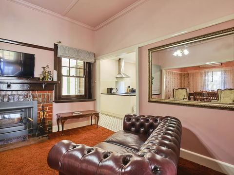 Skymirror Cottage - Hotel Accommodation 2