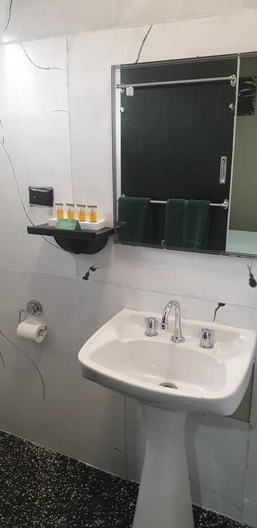 Smerdon Lodge Motel - Hotel Accommodation 3